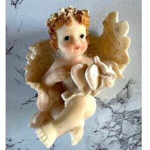 SKU4003 Vintage Seated Young Angel Cherub Figurine (Hearts and Arrow) 3" Cupid